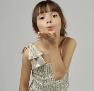 Girls Sequin Crop Top and Pants Set – Sparkly Two-Piece Outfit for Special Occasions